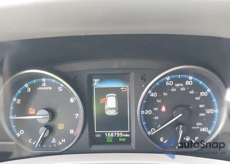 2017 Toyota Rav4 Xle z USA, uszkodzony, nr VIN 2T3WFREV7HW387493